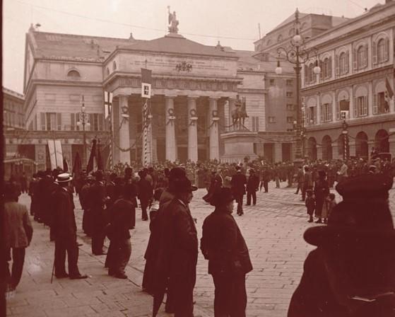 Genova - piazza De Ferrari - teatro Carlo felice