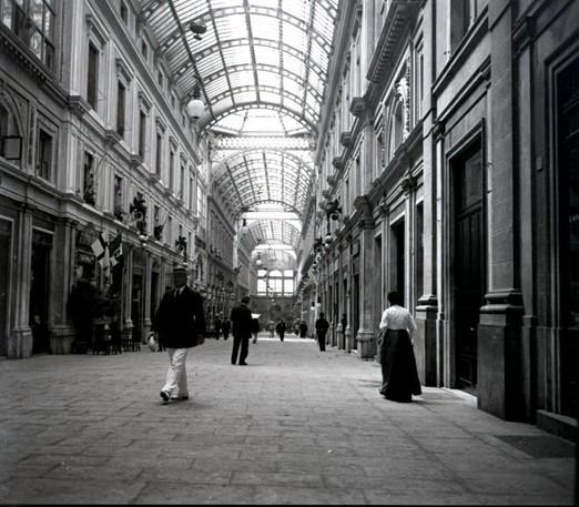 Galleria Mazzini. Sig. Vinelli (taglio)