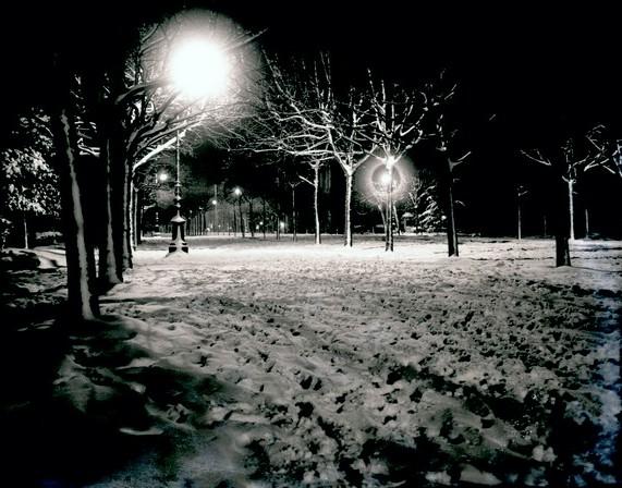 Corso Torino di notte. Nevicata (taglio)