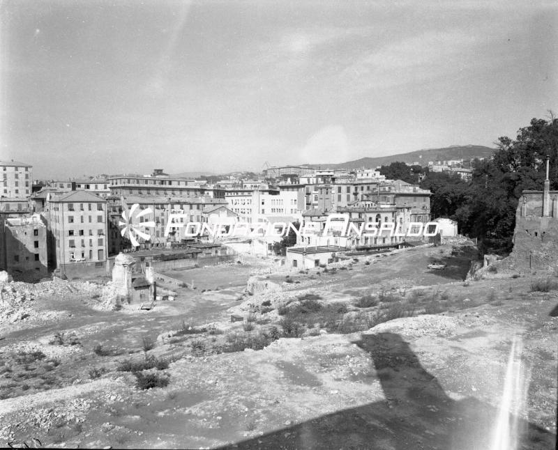 Genova - Piccapietra - demolizioni
