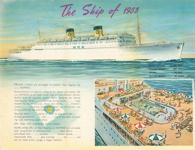 La zona piscina e la Homeric in navigazione