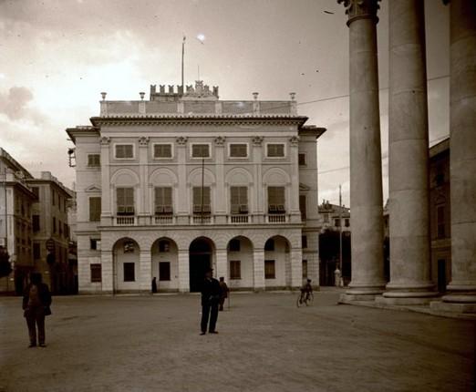 Chiavari. Municipio (taglio)