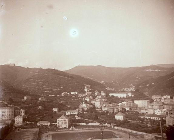 Panorama da via Montaldo. Marassi (taglio)