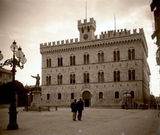 Chiavari. Palazzo di Giustizia (taglio)