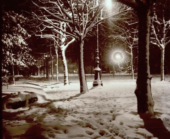 Corso Torino di notte. Nevicata (taglio)
