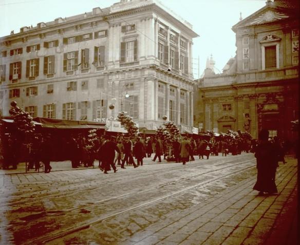 Piazza Umberto I°. Il giorno di Natale (taglio)
