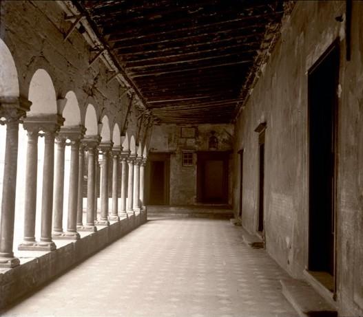 Genova - Cattedrale di San Lorenzo - chiostro