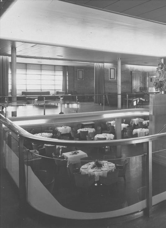 Conte Grande - Sala da pranzo e galleria di prima classe