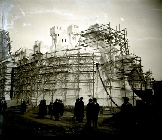 Nave antica (teatro) in costruzione