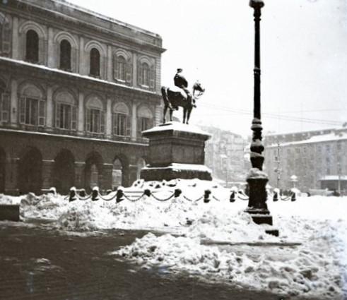 Genova - piazza De Ferrari - monumento a Garibaldi