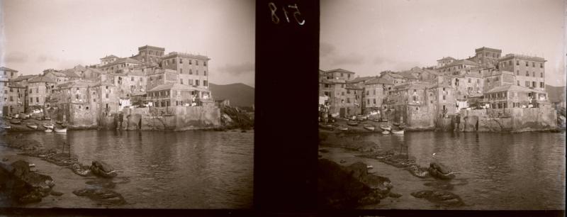 Boccadasse. Vista dal basso (originale)