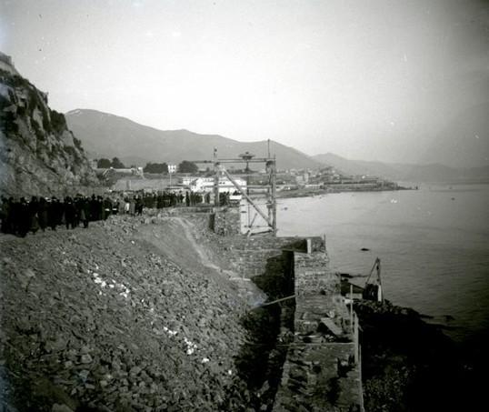 Corso Italia in costruzione. Muraglione (taglio)