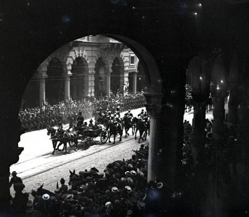 Arrivo dei sovrani - Carrozza Reale