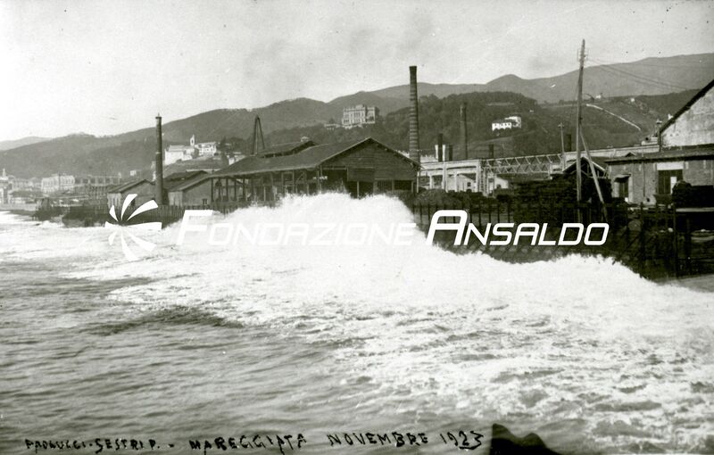 Genova - Cantieri Navali Ansaldo di Sestri Ponente - mareggiata