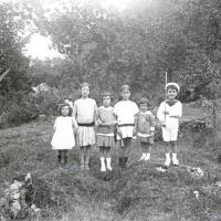 Gruppo di bambini (taglio)