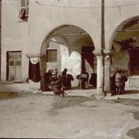 Rapallo. Donne al tombolo (taglio)