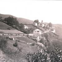 Gita alla Vittoria. In vista del santuario (taglio)