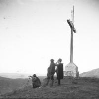 Monte Croce di Bragalla. Sulla vetta (taglio)