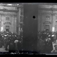 Piazza Umberto I°. Processione del velluto (originale)