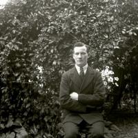 Ritratto maschile (taglio)